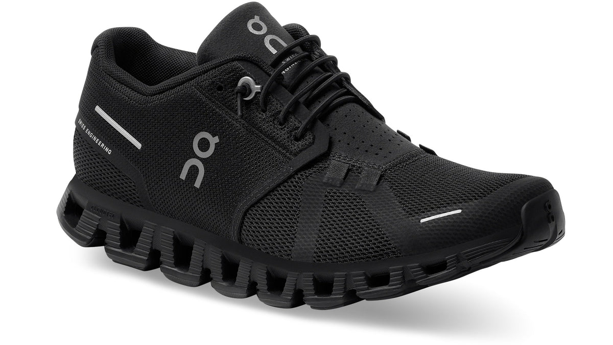 Running Cloud 5 All Black (W)