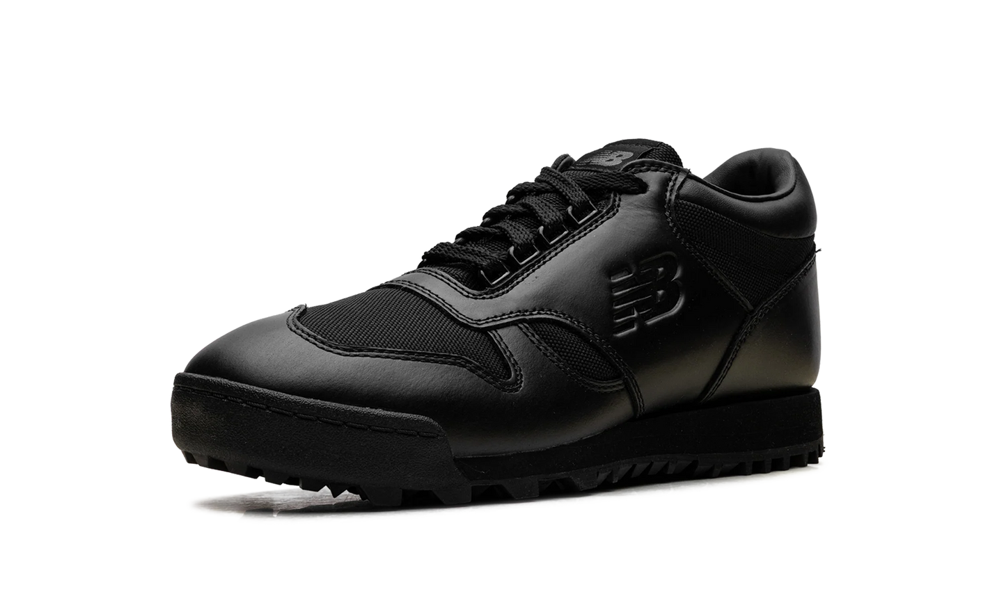 Rainier Low "Triple Black" UALGSBBB