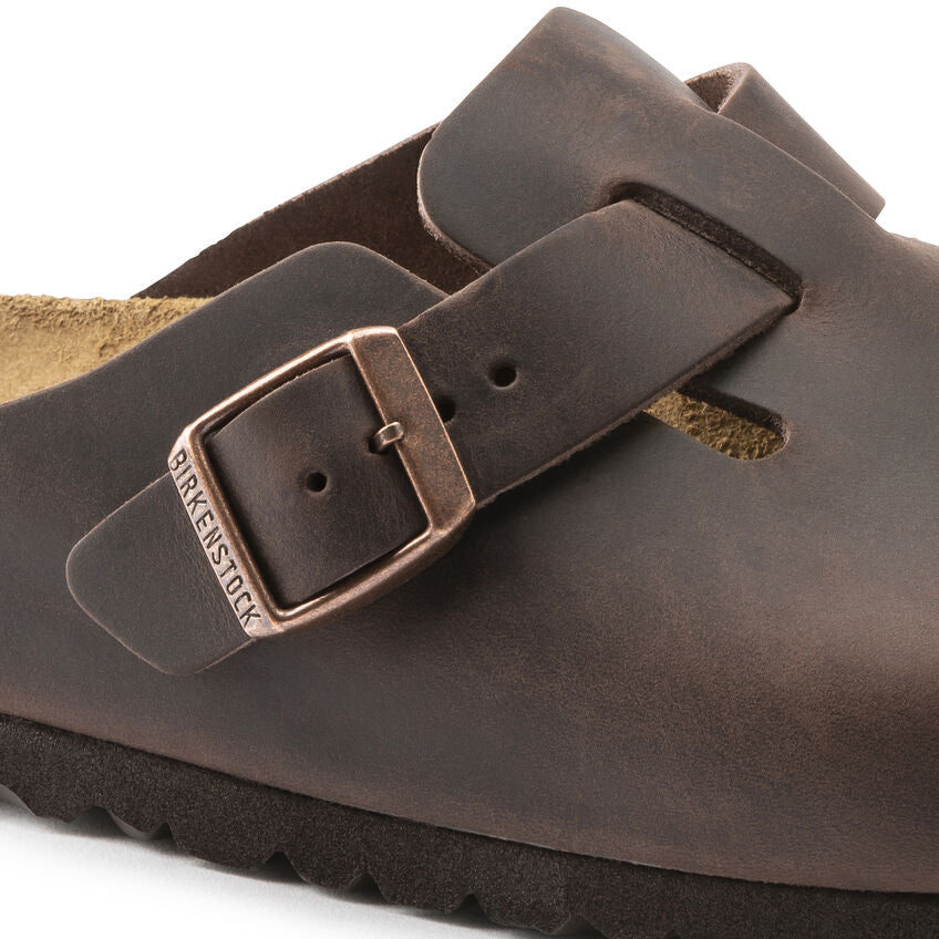 Boston Oiled Leather Classic Footbed Clog in Habana