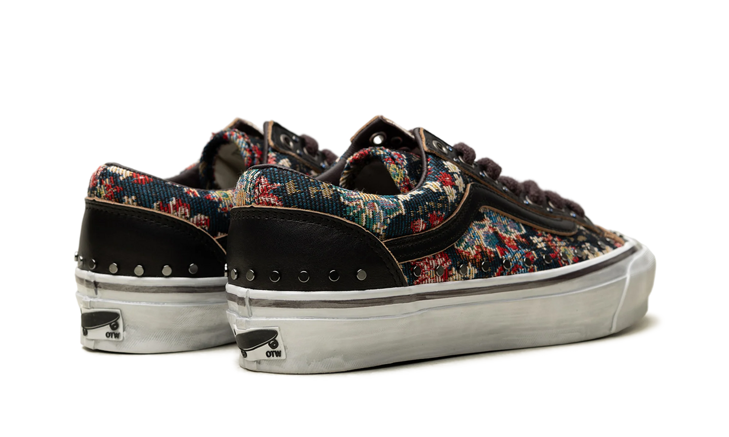 OTW Old Skool 36 Vibram "Floral Rivets Black" VN000D2GBLA