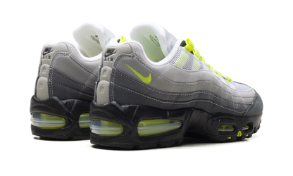 Nike Air Max 95 WMNS "Neon (2026)" IO9926 001