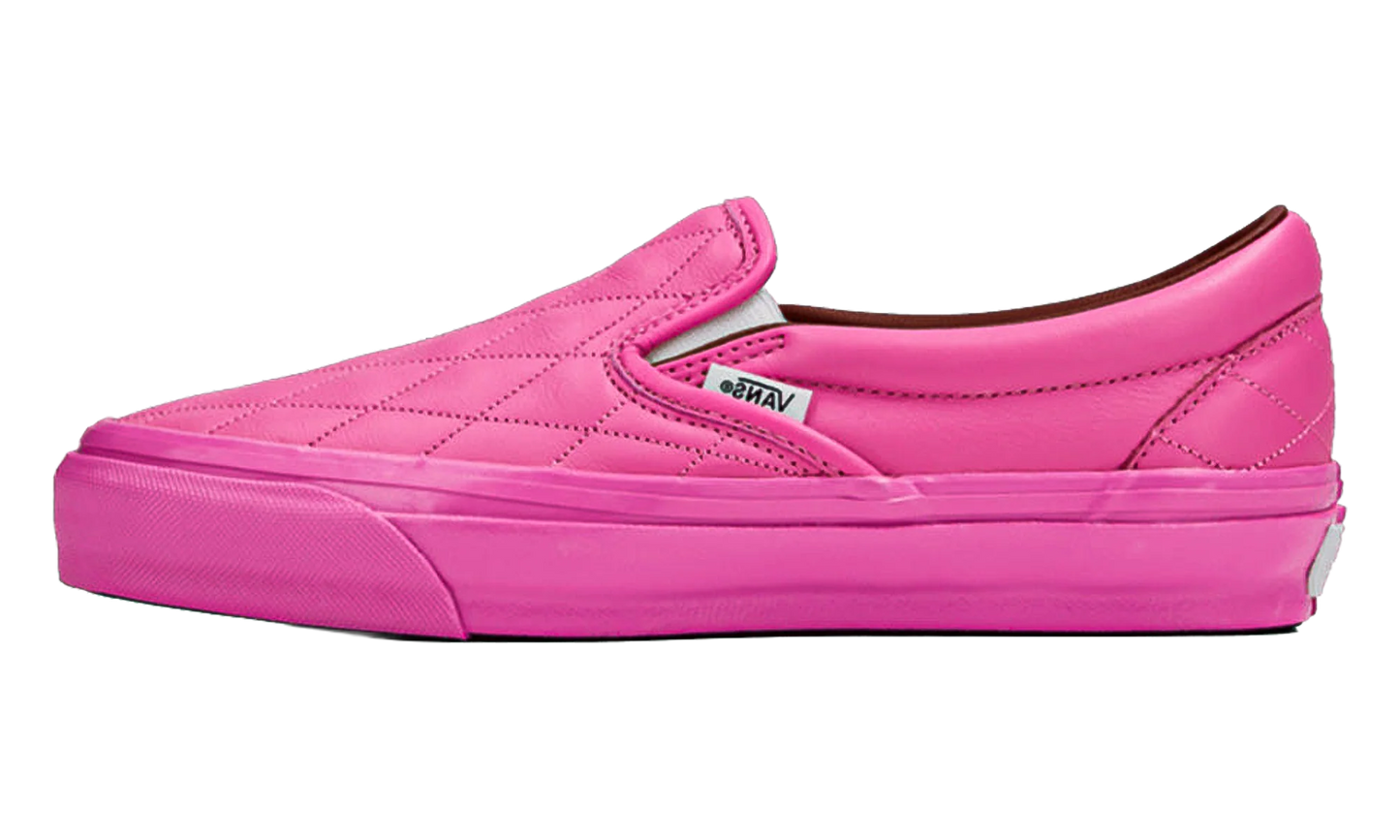 LX Classic Slip-On 98 "Quilted Leather Pink" VN000D9WPNK