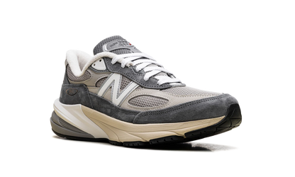 990v6 "Made in USA - Castlerock" U990GR6