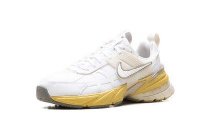 V2K Run WMNS "Gore-Tex White Light Bone" FZ2622 100