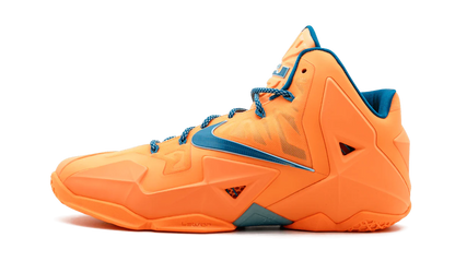 Lebron 11 "Atomic Orange" 616175 800