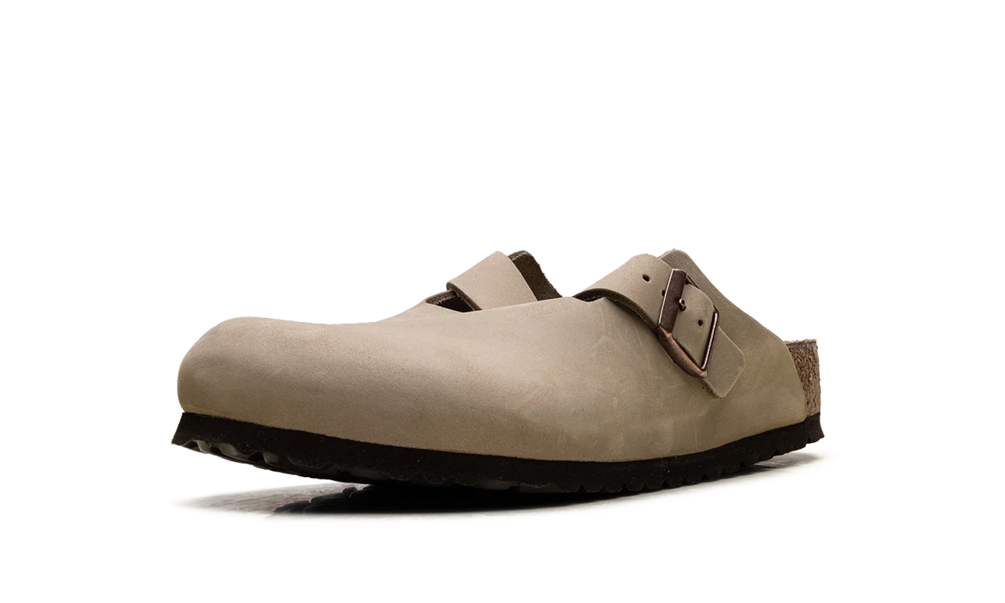 Boston "Oiled Leather Tobacco Brown" 0960811