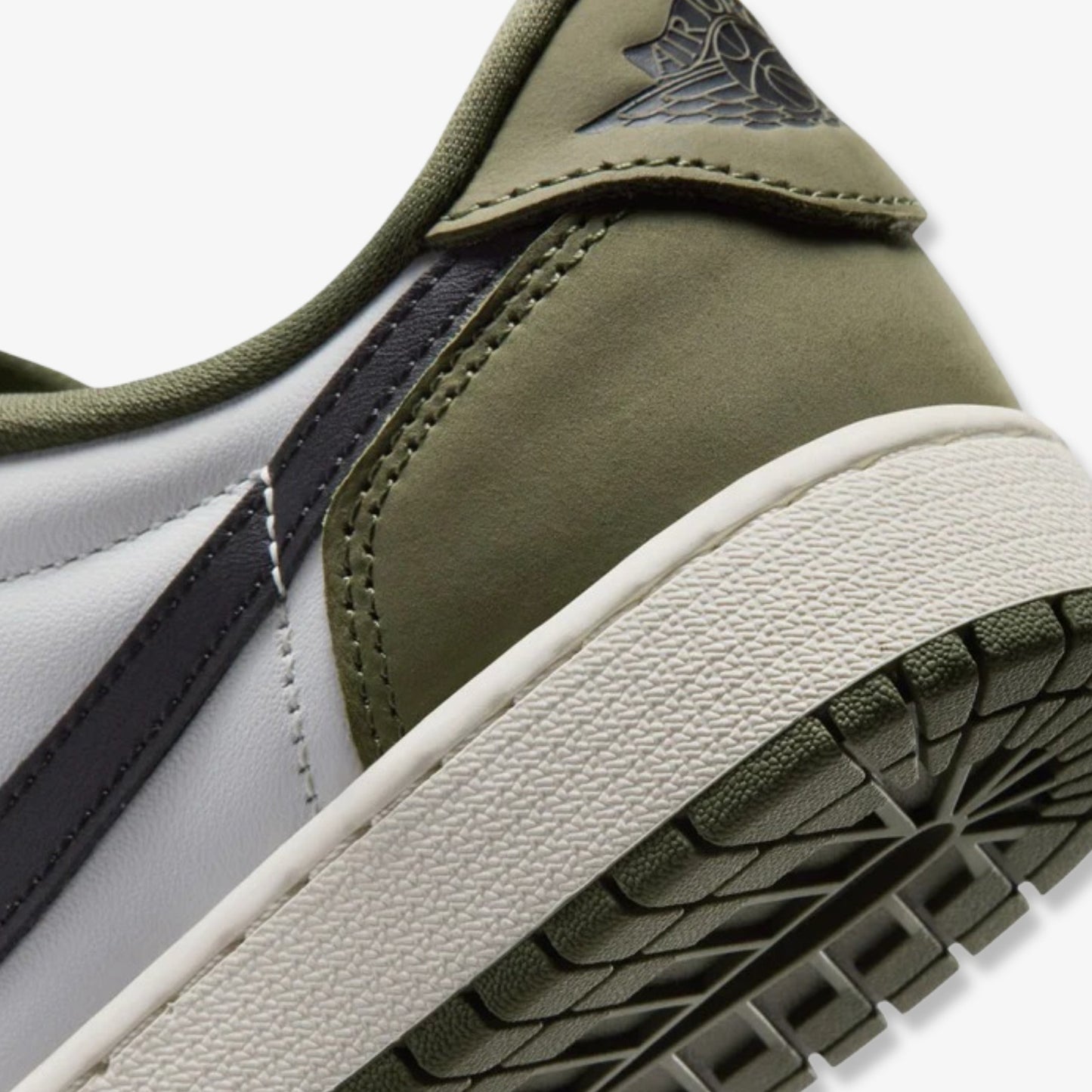 Air Jordan 1 Retro Low OG 'Medium Olive' (2026) (GS)