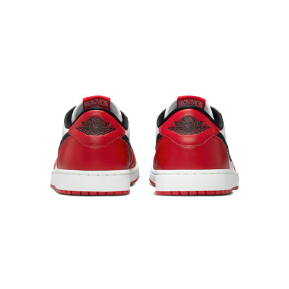 1 Retro Low OG 'Chicago' (2025)