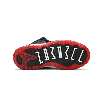 11 Retro 'Playoffs Bred' PS (2019)
