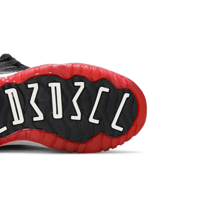 11 Retro 'Playoffs Bred' PS (2019)