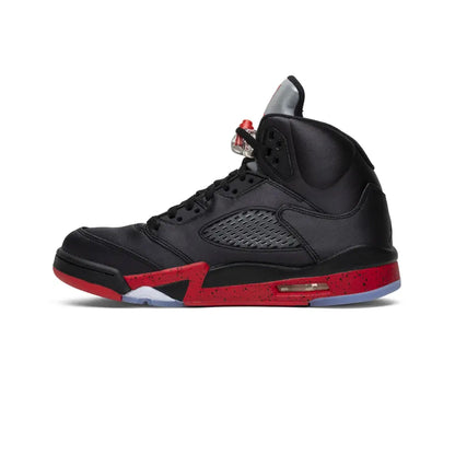 5 'Satin Bred'