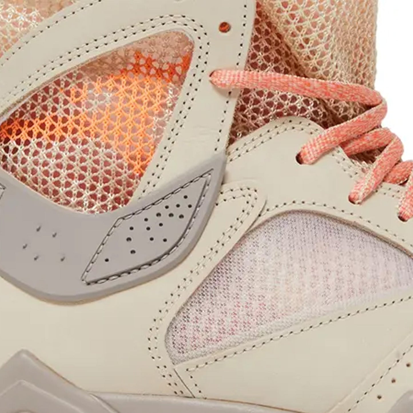 7 Retro x Bephie’s Beauty Supply W (2022)