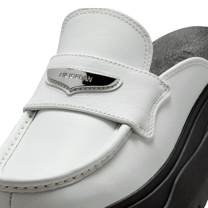 Mule 'Summit White Black' Women's (2026)