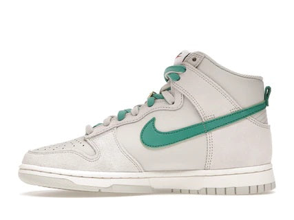 Dunk High First Use Sail