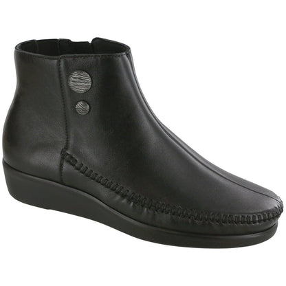 Women's Jade Boot in Black