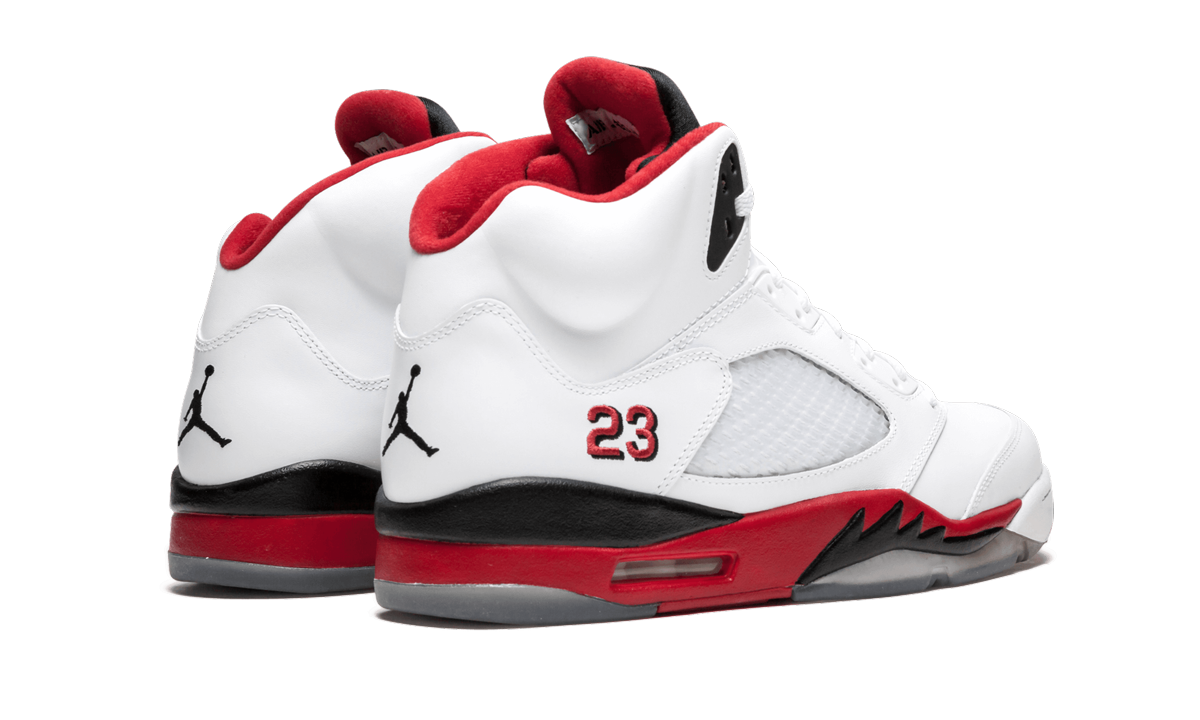 5 Retro "Fire Red" 136027 120