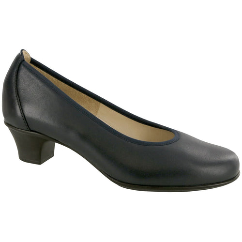 Women's Milano Pump in Navy