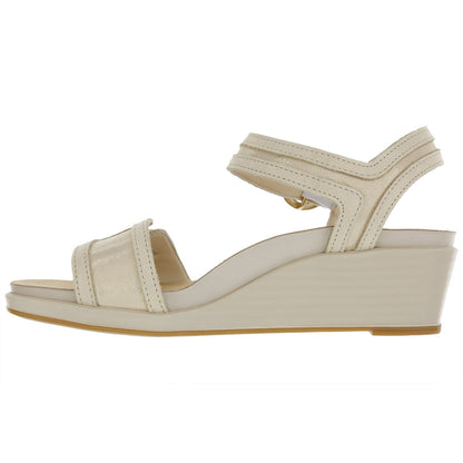 Women's Seight Wedge Sandal in Soft Gold