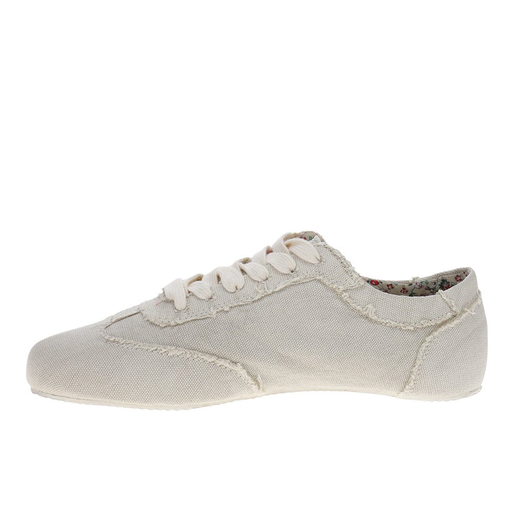 Winnie Sneakers