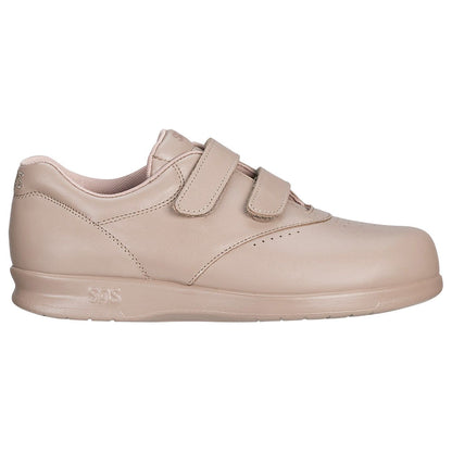 Women's Me Too Walking Shoe in Mocha