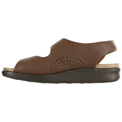 Women's Relaxed Heel Strap Sandal in Amber Wide