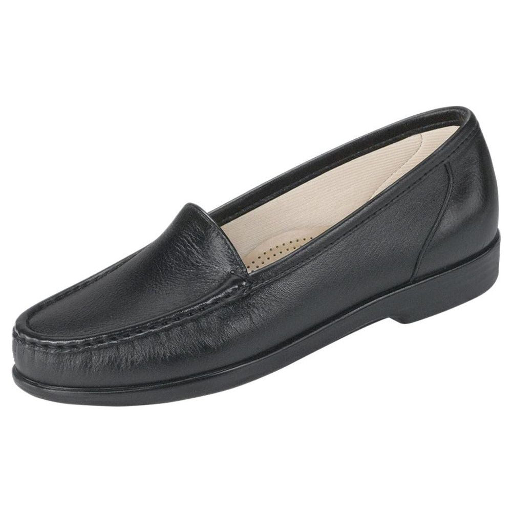 Women's Simplify Slip-On Loafer in Black