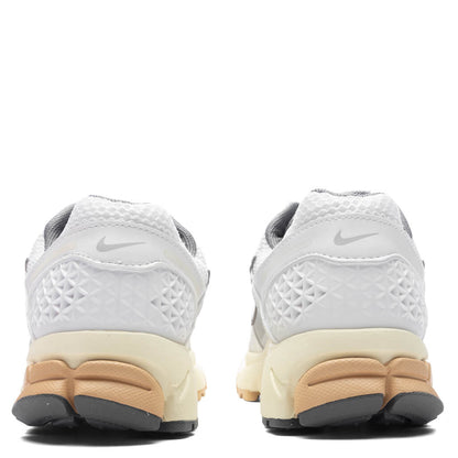 Women's Zoom Vomero 5 - Summit White/Summit White/Pure Platinum