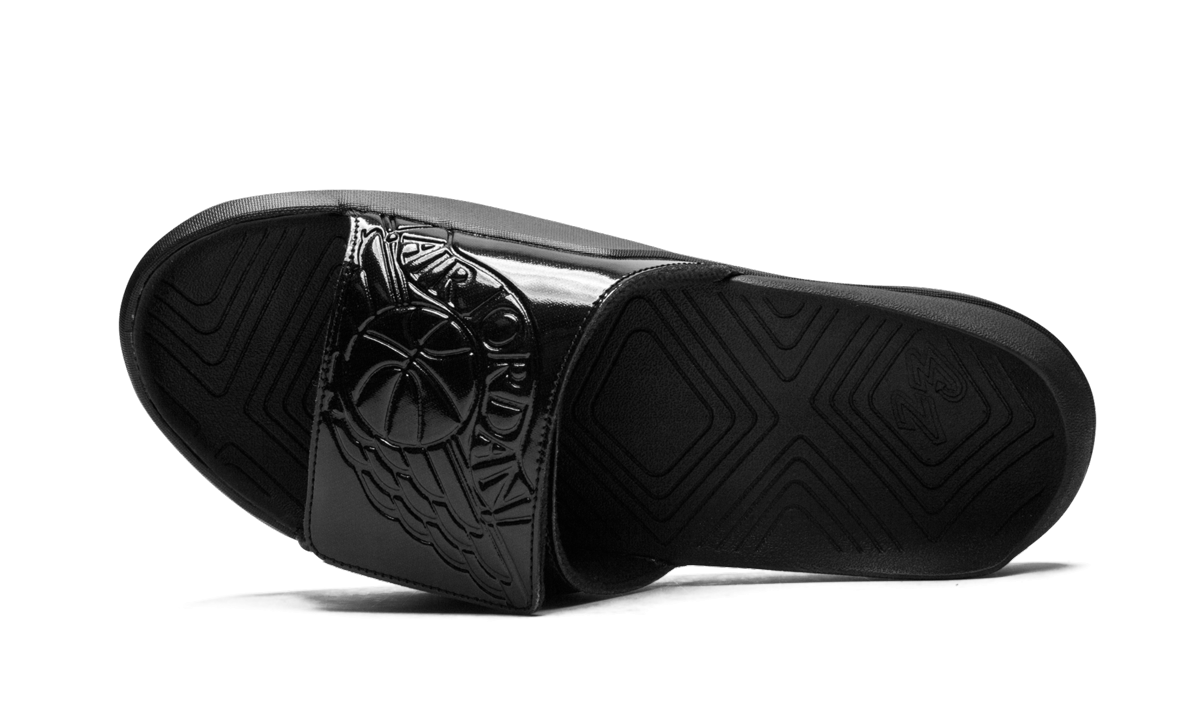 Hydro 7 "Black" AA2517 010
