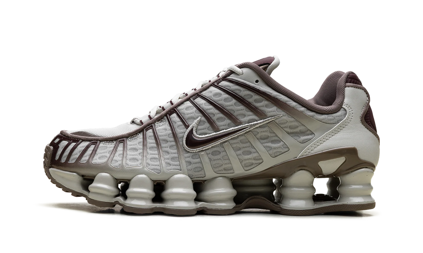 Shox TL WMNS "Light Bone Burgundy Crush" IM6013 072