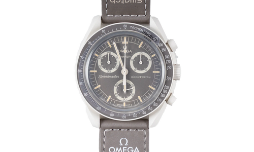 Swatch x Omega Bioceramic Moonswatch "Mission On Earth Desert" SO33T103