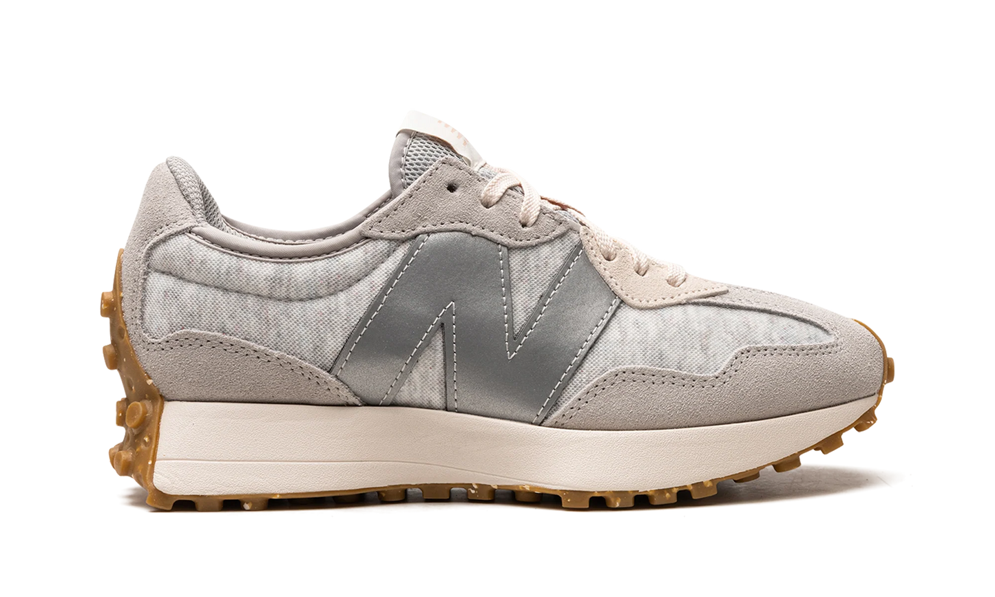 327 WMNS "Rain Cloud Rose Water" WS327WS