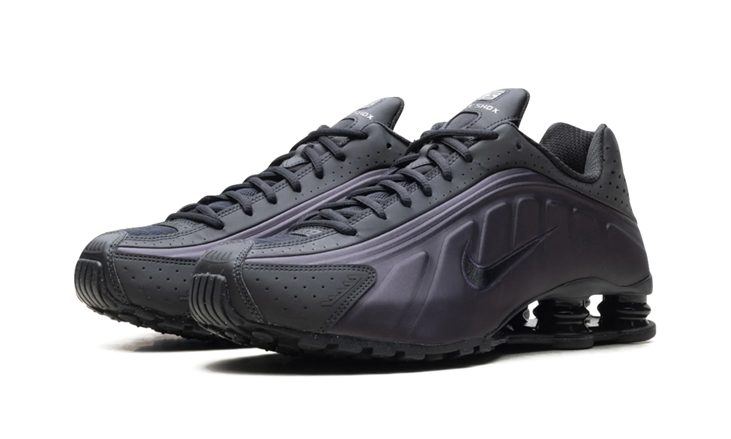 Shox R4 "Cave Purple Black" HQ1988 500