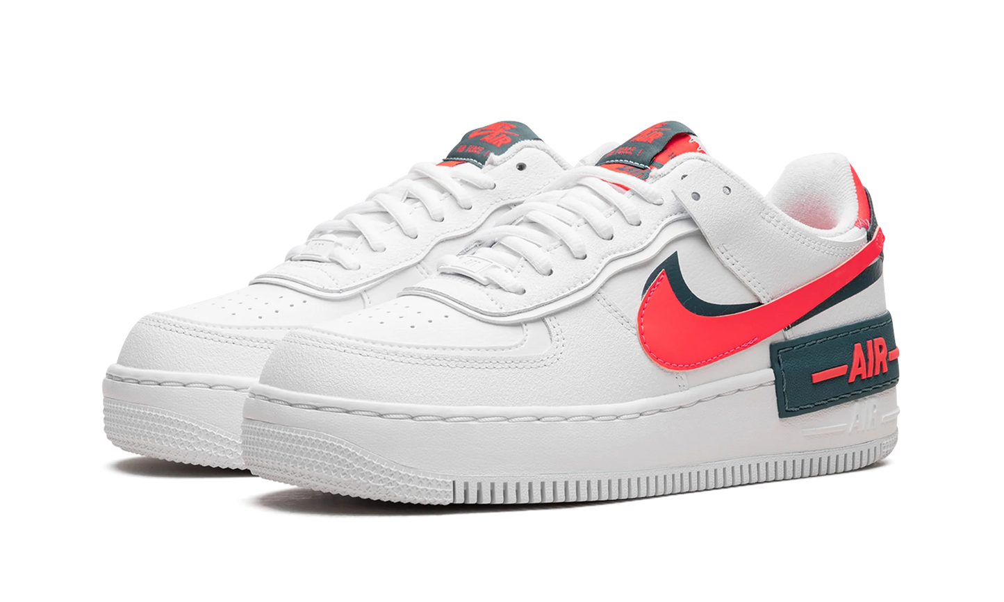 AIR FORCE 1 SHADO NMS WMNS "White Solar Red" DB3902 100