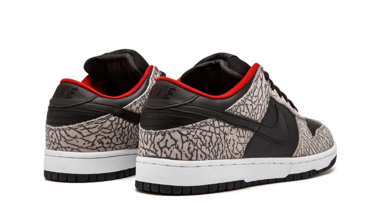 SB Dunk Low Pro "Supreme - Black Cement" 304292 131