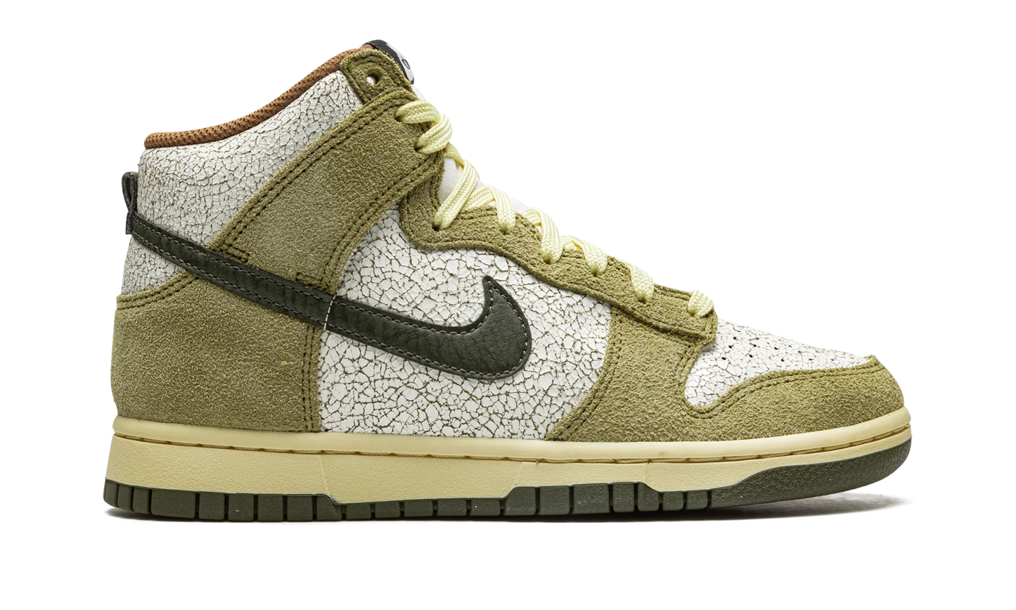 Dunk Hi Retro "Re-Raw Halloween" DO6713 300