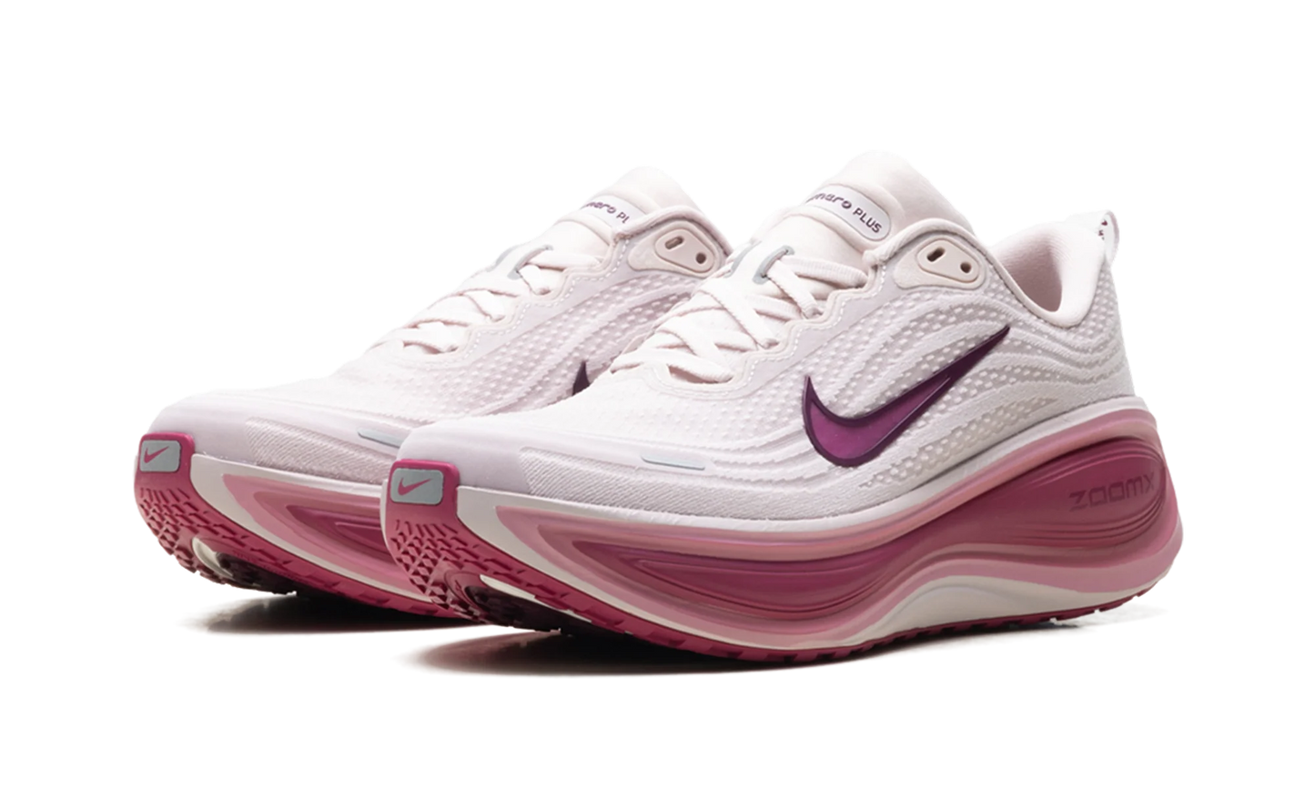 Vomero Plus Wmns "Red" HV8154 602
