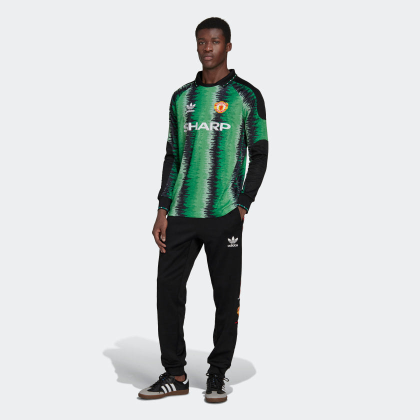 Men's adidas Manchester United 90 Goalkeeper Jersey