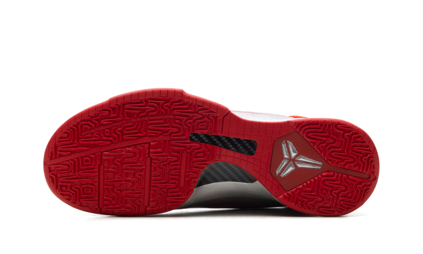 Zoom Kobe 5 "Caitlin Clark - Rookie of the Year" IV2712 001