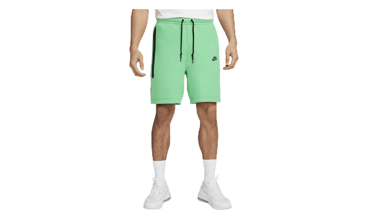 Tech Fleece Shorts "Spring Green / Black" FB8171 363