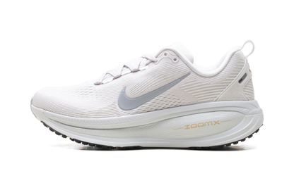 Vomero 18 WMNS "Vast Grey Summit White" HM6804 007