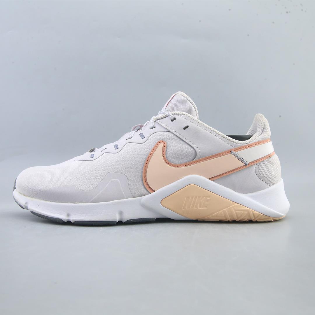 LEGEND ESSENTIAL 2