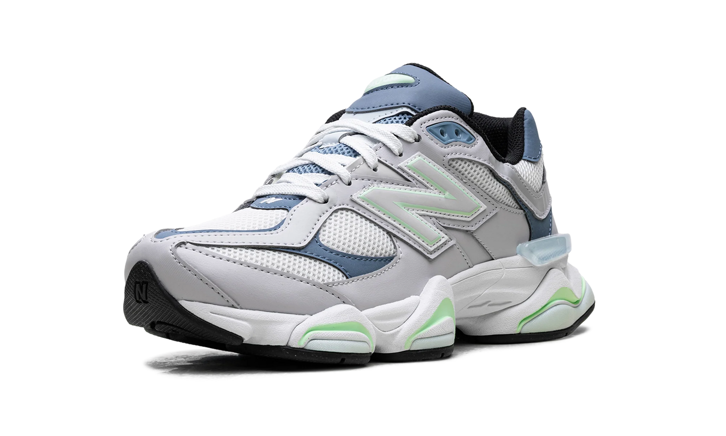 9060 "Pearl Grey Shoreline Blue" U9060BLD