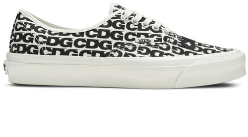 Authentic Comme des Garcons Black Heel Tab (Curved Rubber)