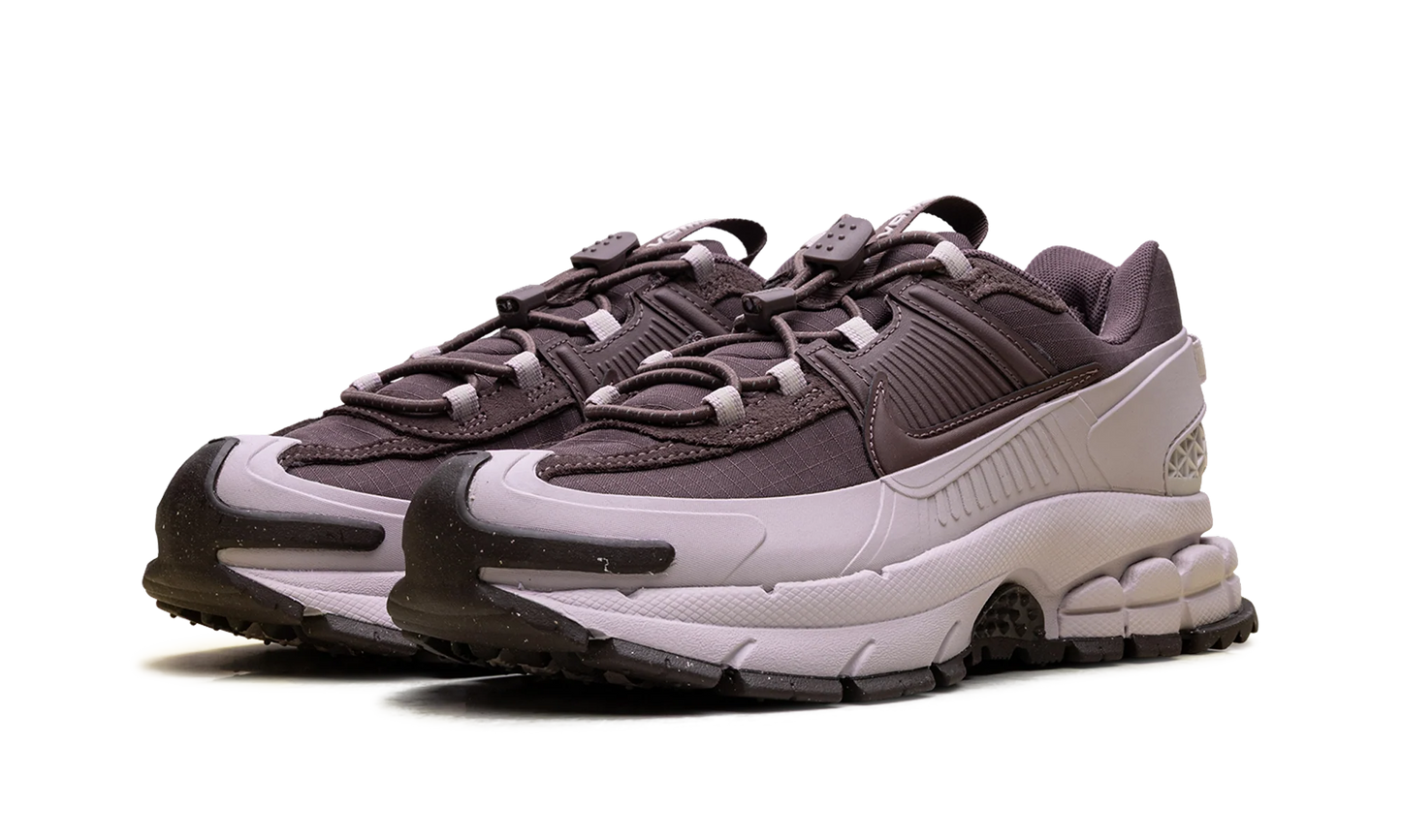 Nike Zoom Vomero 5 Roam WMNS "Particle Rose" HQ2181 501
