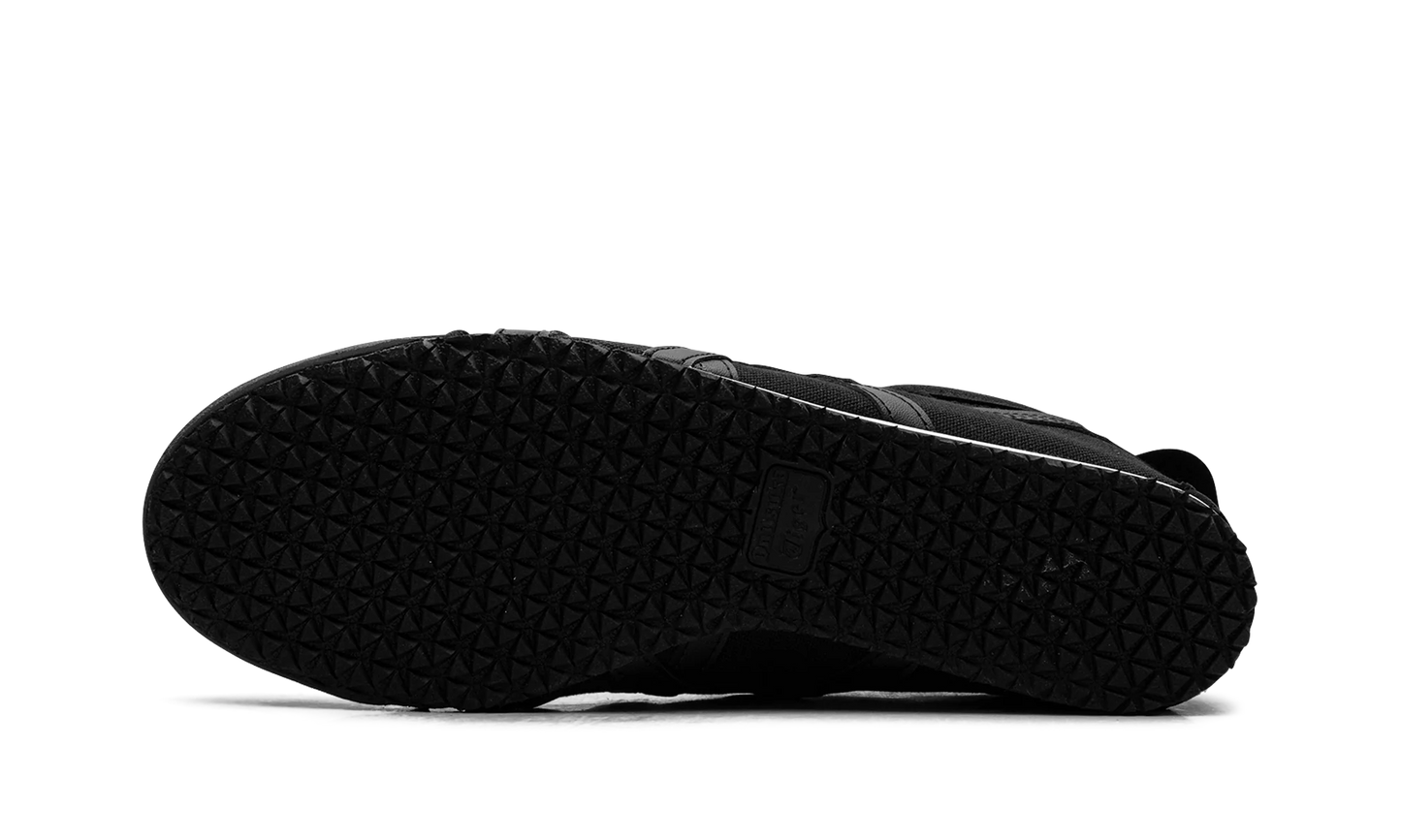 Mexico 66 Slip-On "Black" D3K0Q 9090