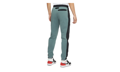 Jordan 23 Engineered Fleece Pants "Hasta Black" DC9632 387