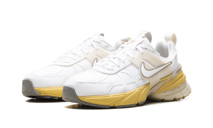 V2K Run WMNS "Gore-Tex White Light Bone" FZ2622 100