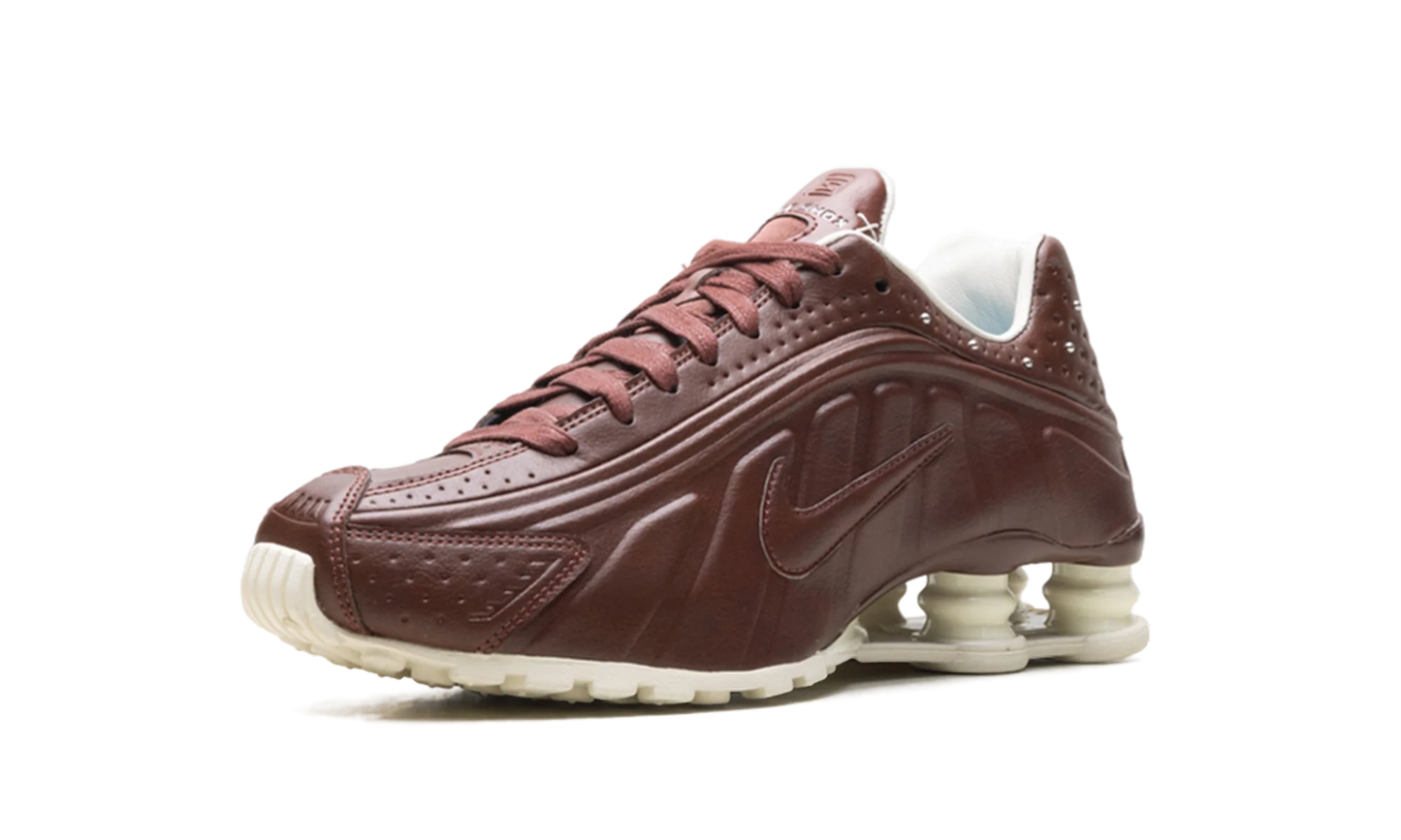 Nike Shox R4 WMNS "Dark Pony" IM6690 220