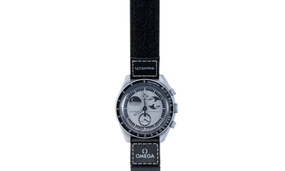 Swatch x Omega Bioceramic Moonswatch "Mission To Earthphase" SO33M700