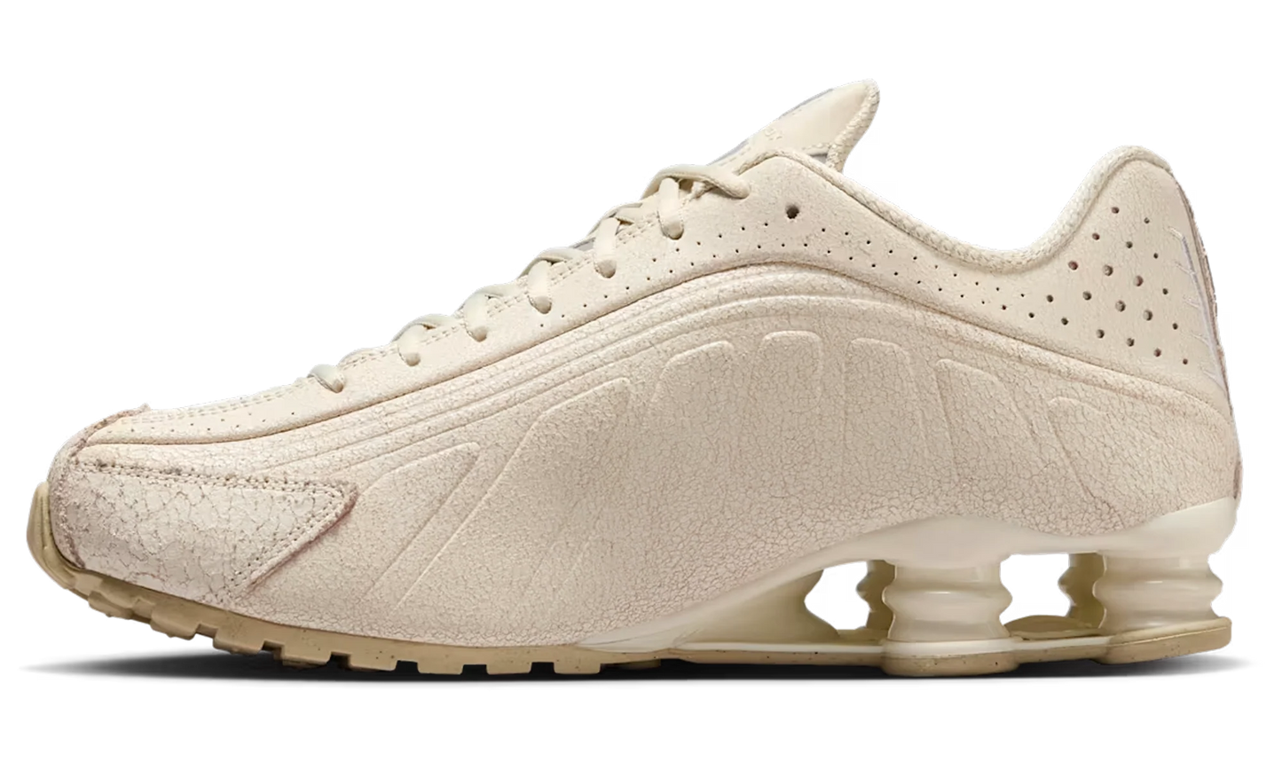 Shox R4 "Natural Metallic Silver" IO4544 100